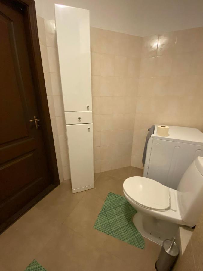 Apartment Next To Metro Station Pechersk Kyiv Exterior foto